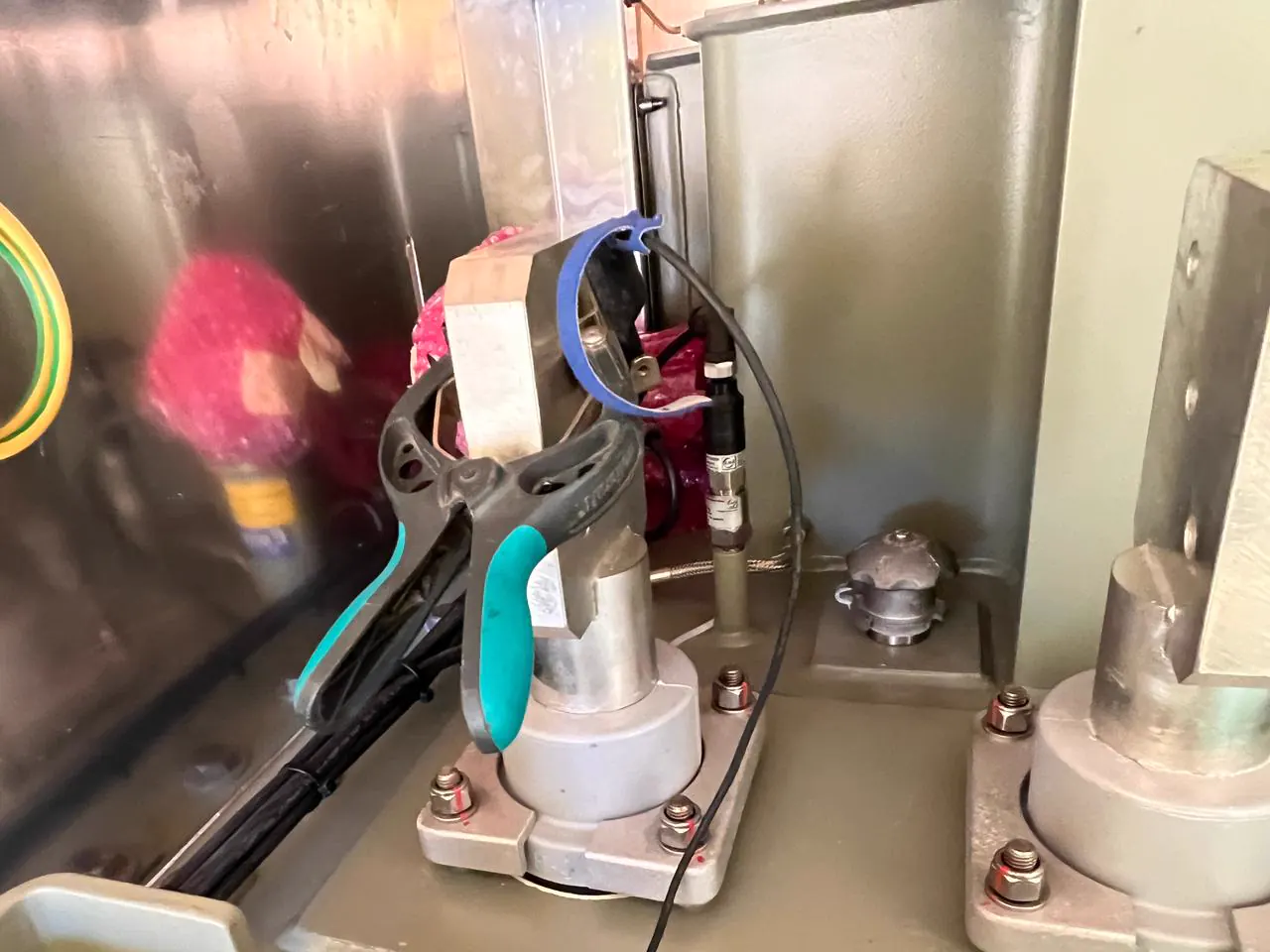Technical image 08 of the Power and Distribution Transformer Testing service
