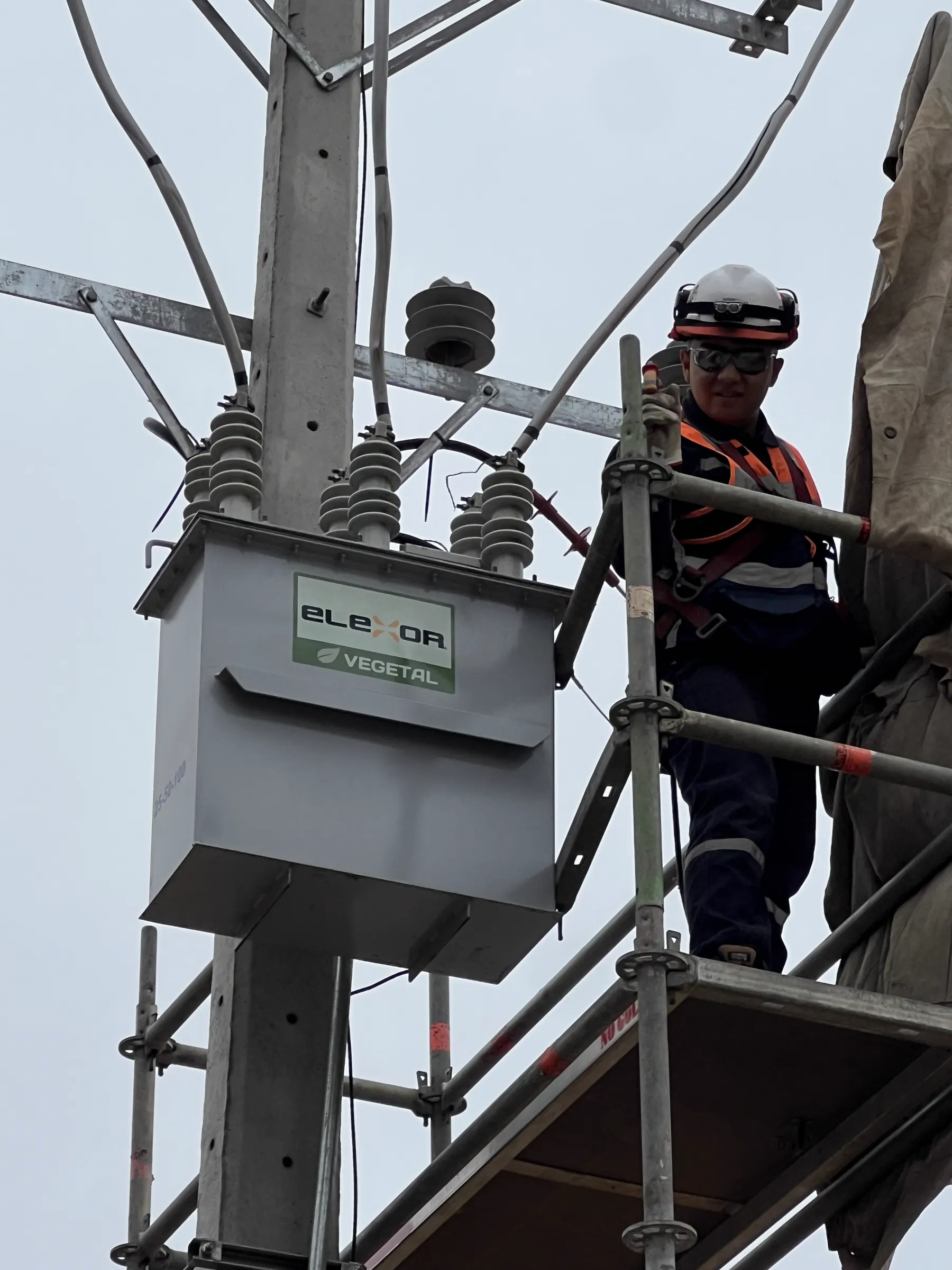 Technical image 06 of the Electrical Maintenance service for Industrial and Commercial Networks