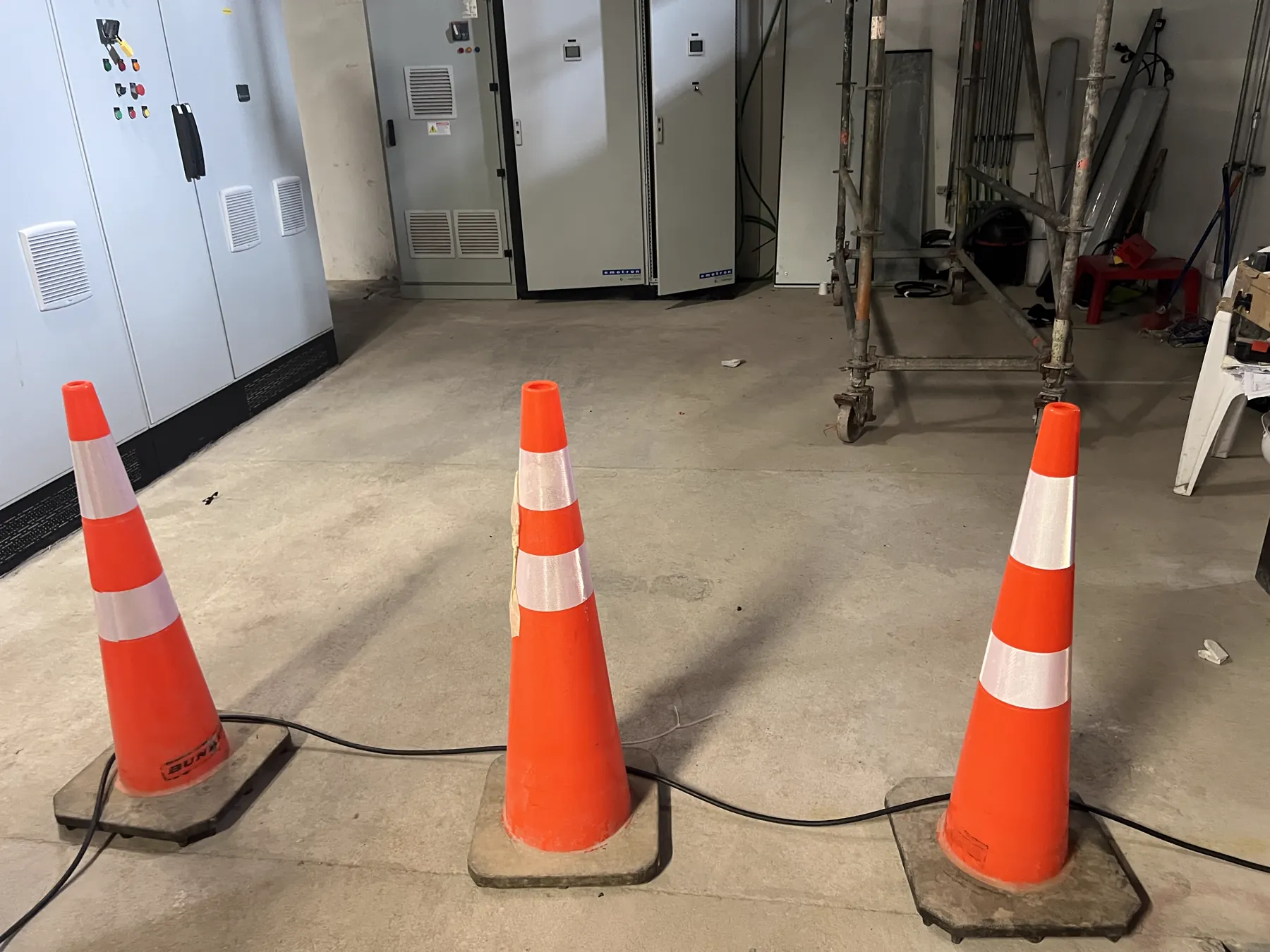 Technical image 16 of the Electrical Maintenance service for Industrial and Commercial Networks
